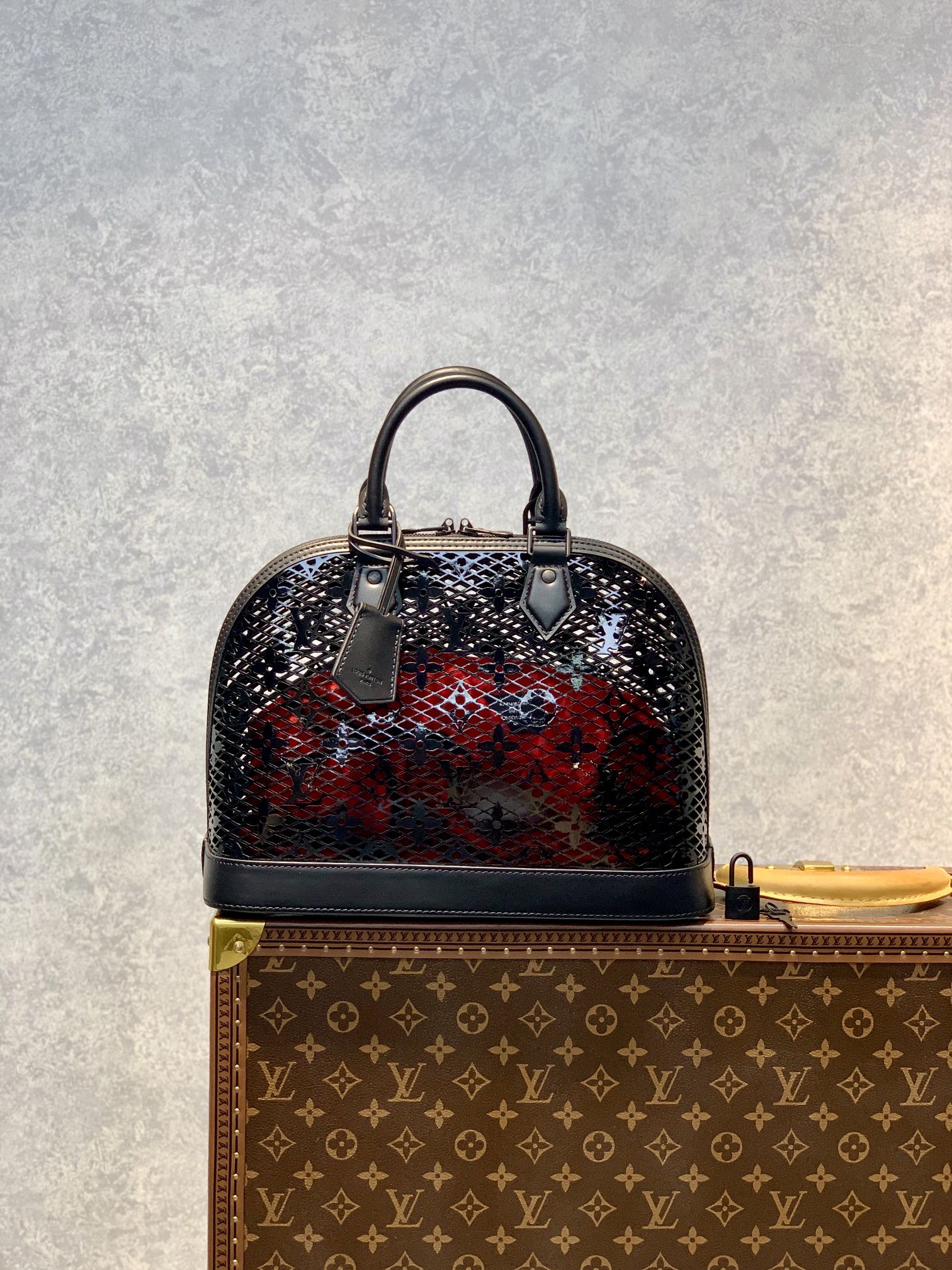 Louis_Vuitton_Neo_Alma_P