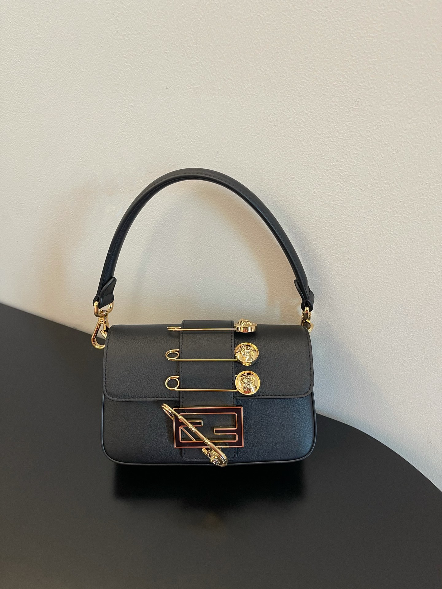 FendI_Small_Baguette_Bag
