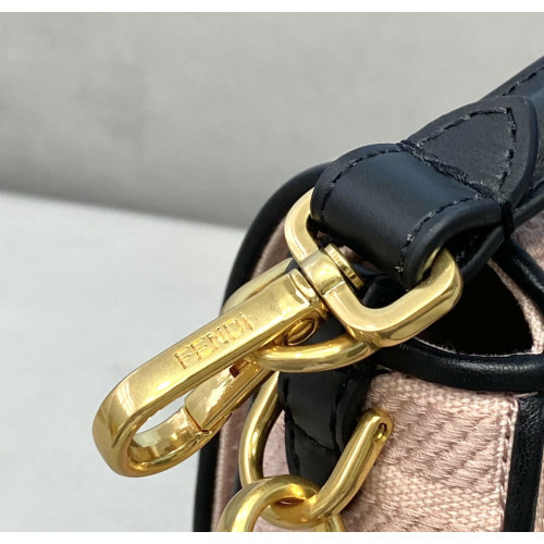 Fendi_Medium_Baguette_Ba