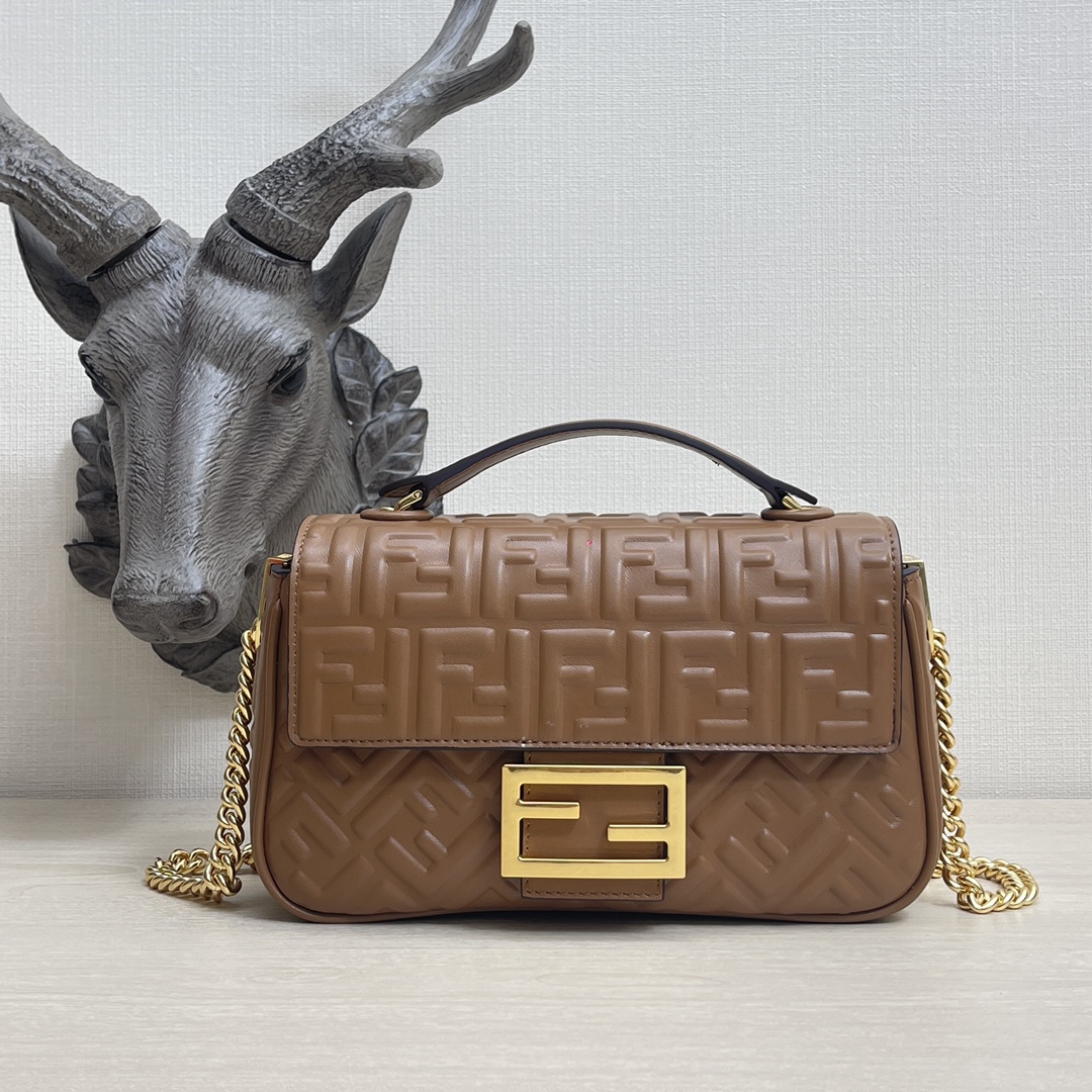 FendI_Baguette_Bag-24x14