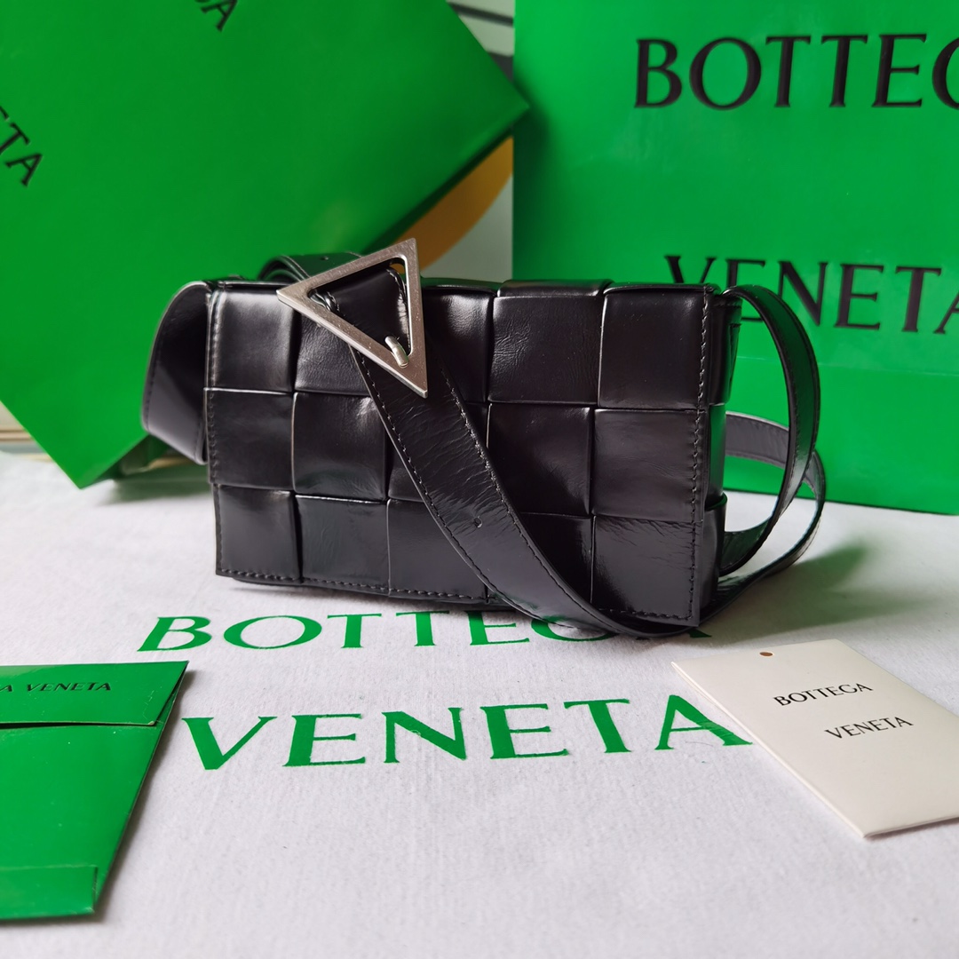 Bottega_Veneta_Cassette_