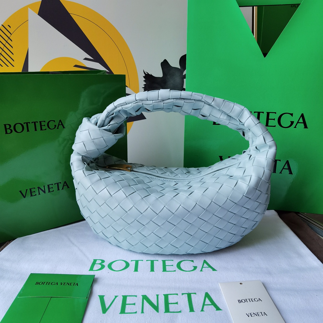 Bottega_Veneta_Jodie_Hob