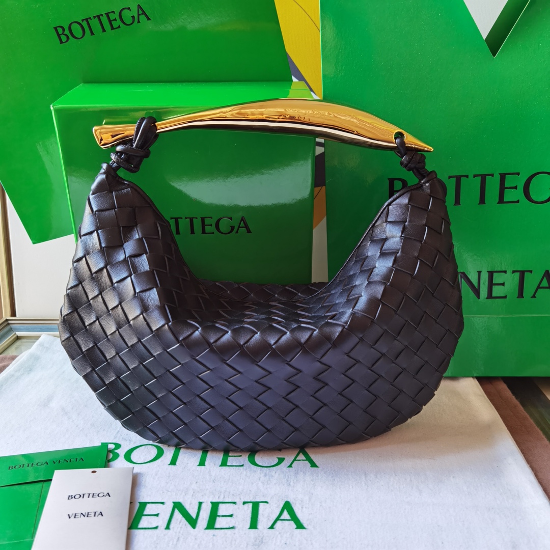 Bottega_Veneta_Padded_Ca
