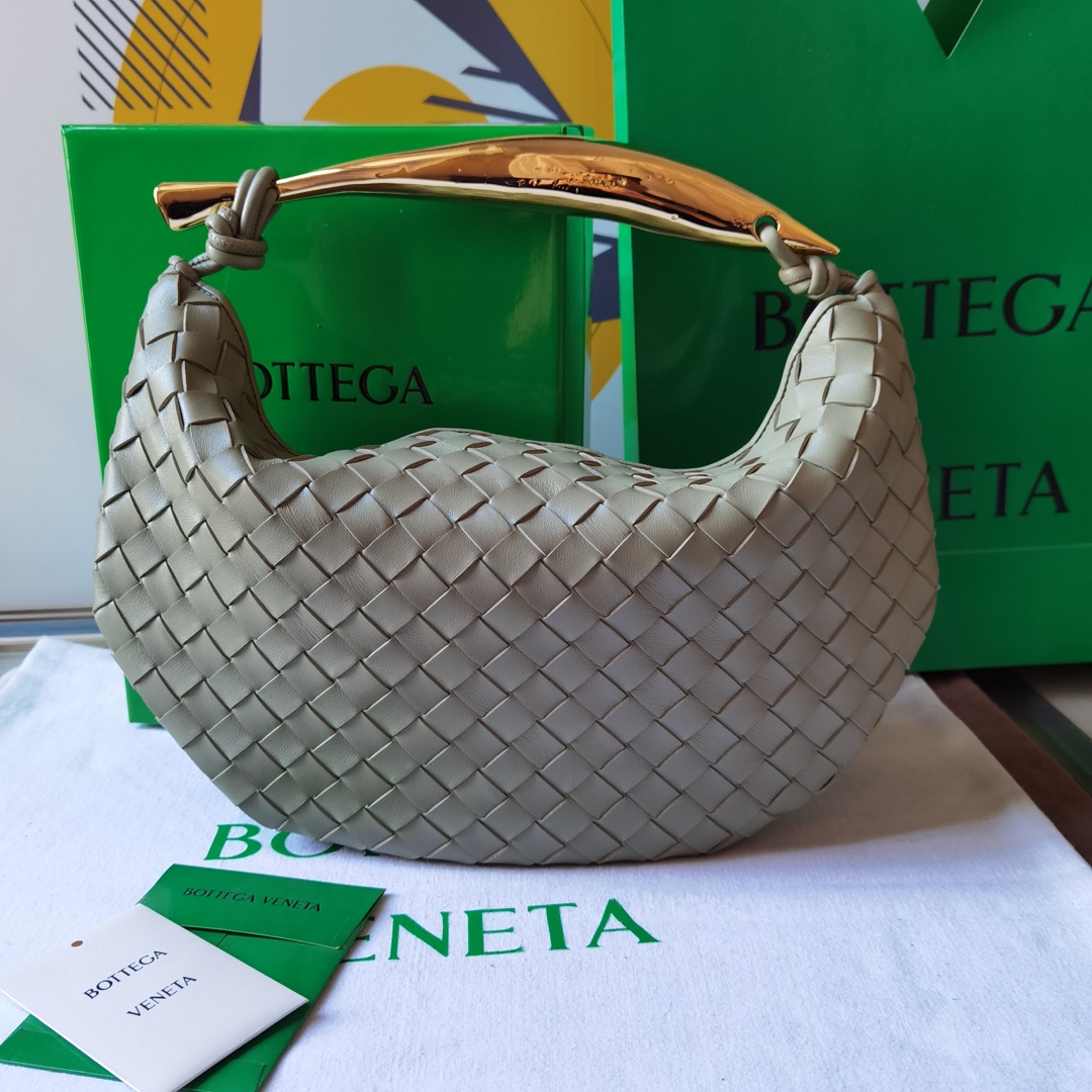 Bottega_Veneta_Padded_Ca
