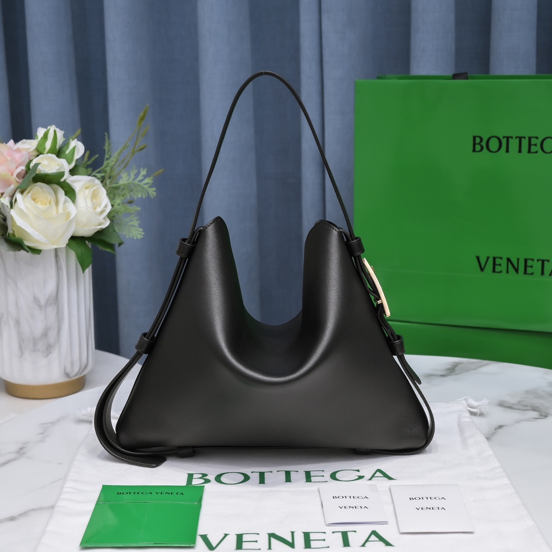 Bottega_VenetaCradle_Tot