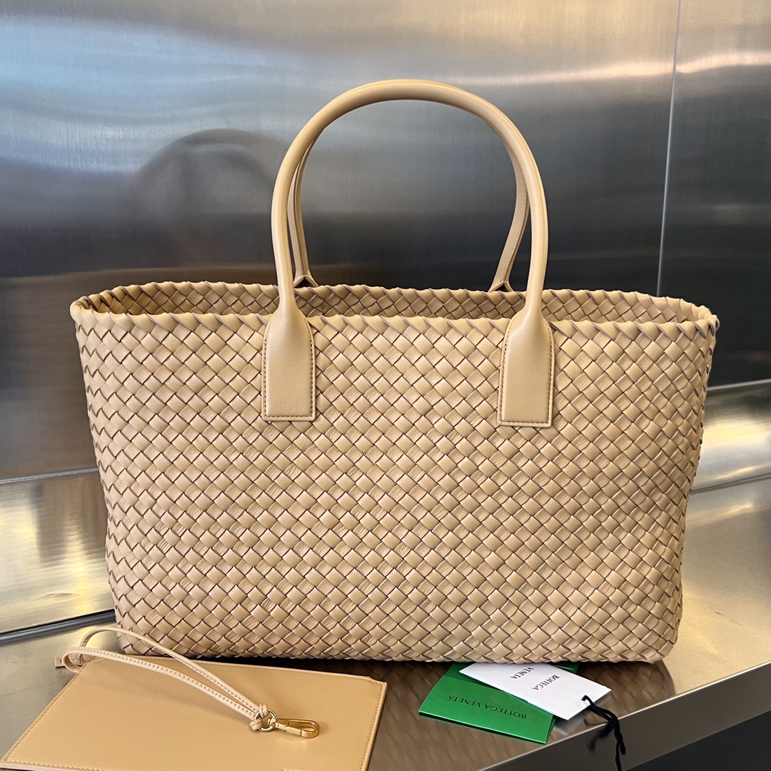 Bottega_Veneta_Cabat_Tot