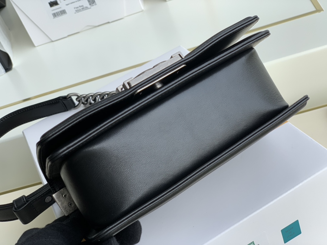 Ch@nel_Boy_Bag-Lambskin-