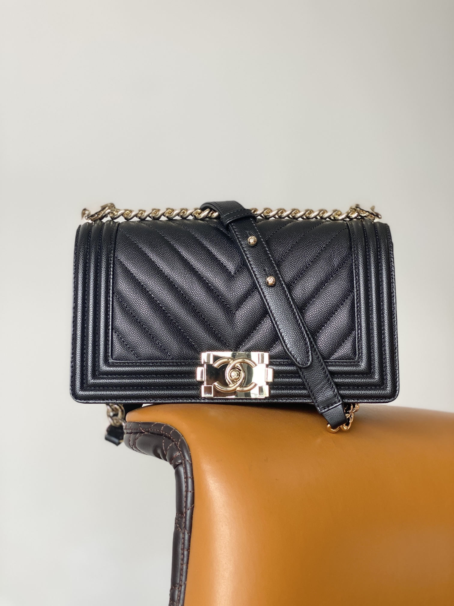 Ch@nel_Boy_Bag-Caviar-25