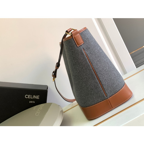 Celina_Cuir_Bucket-30×22