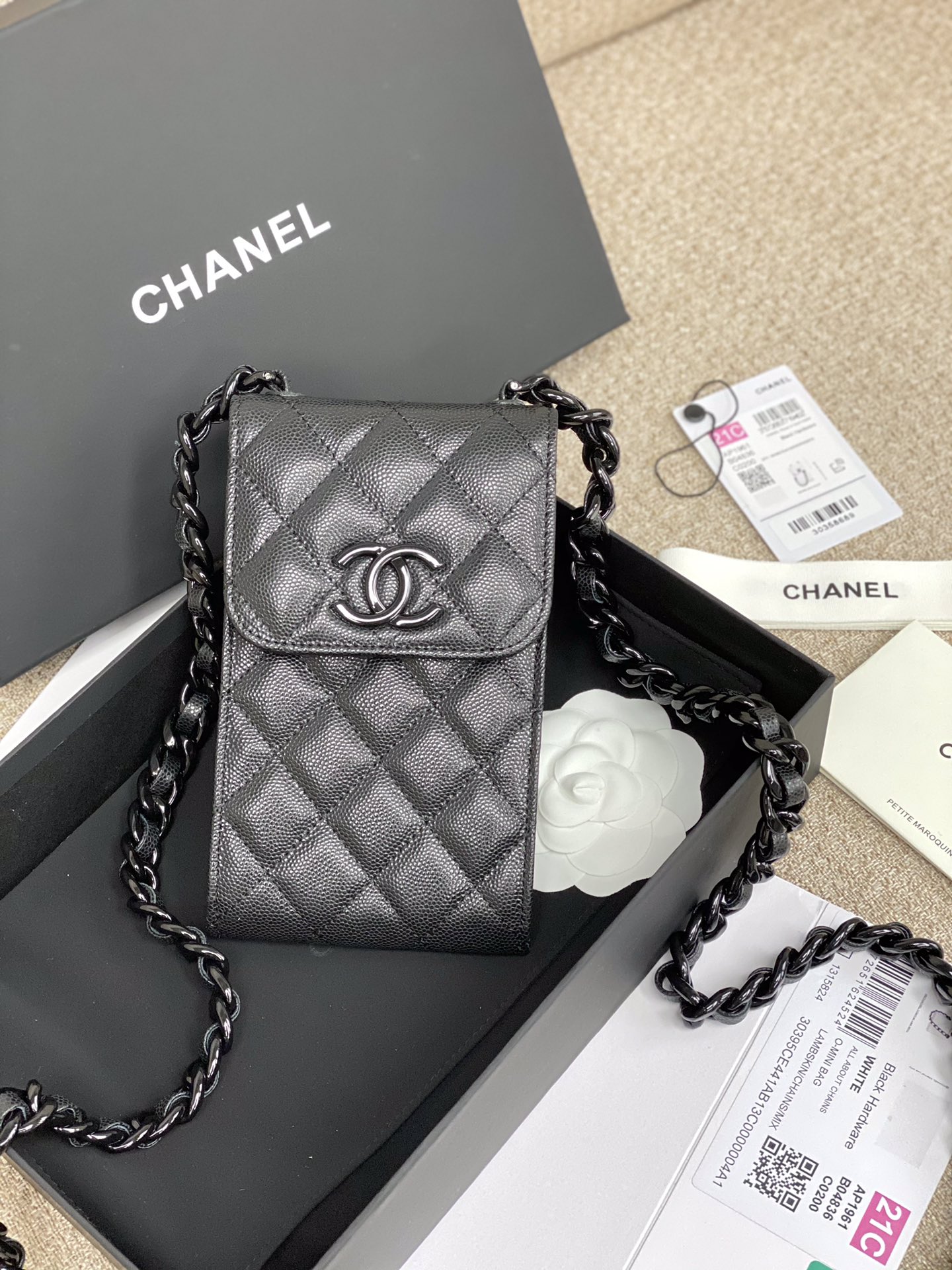 Ch@nel_Phone_Bag-18.5_10