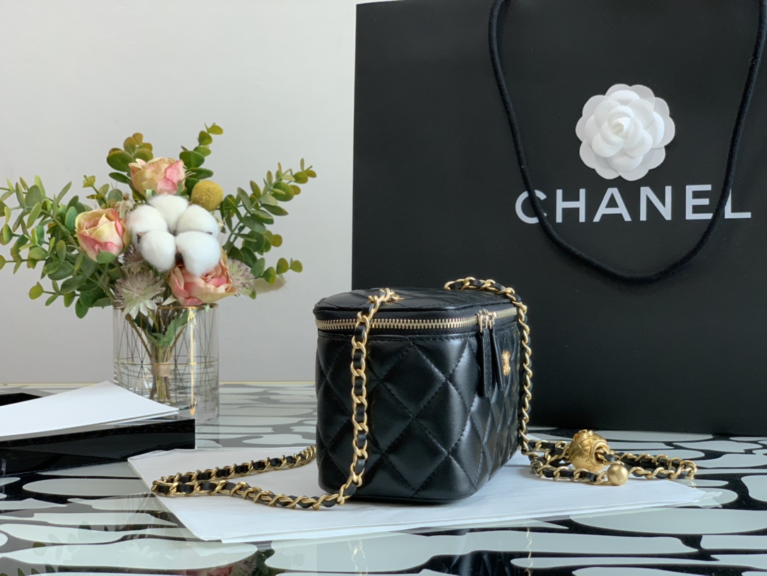 Ch@nel_Cosmetic_Bag-16.5