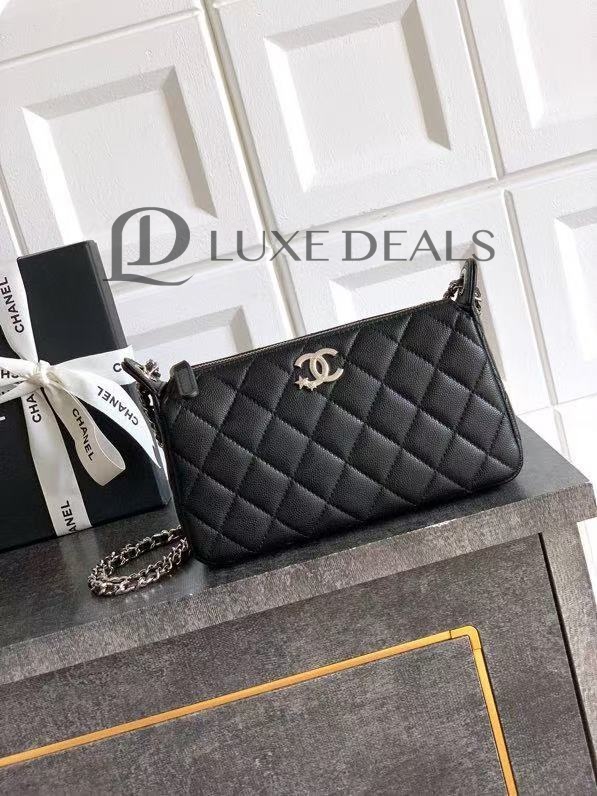 CH@NEL_CAVIAR_25B_CLUTCH