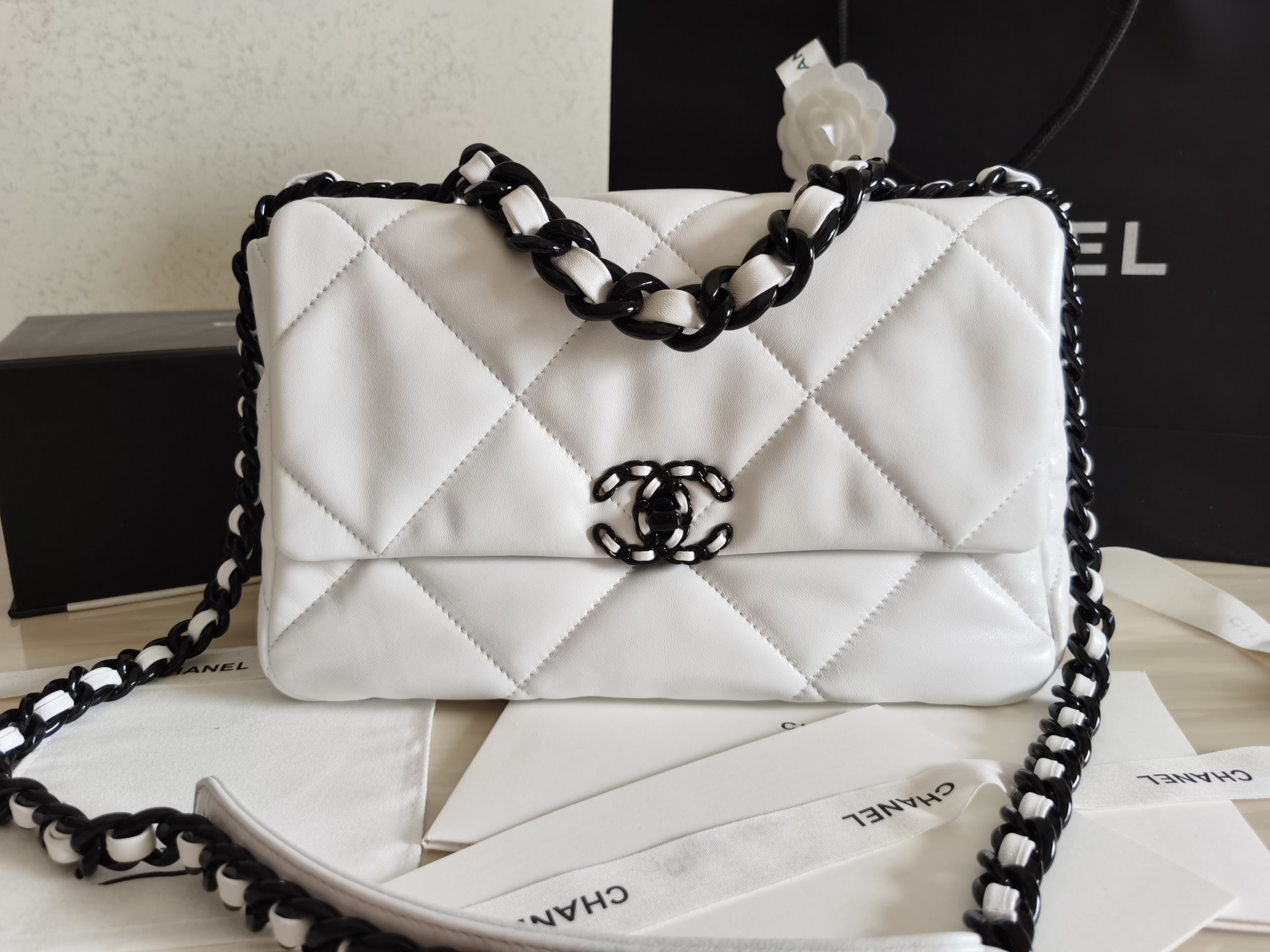 Ch@nel_19_Flap_Bag-26_30