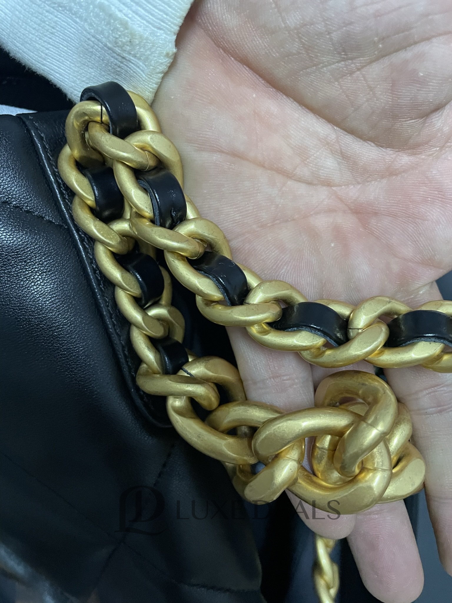 Ch@nel_19_Flap_Bag-26_30