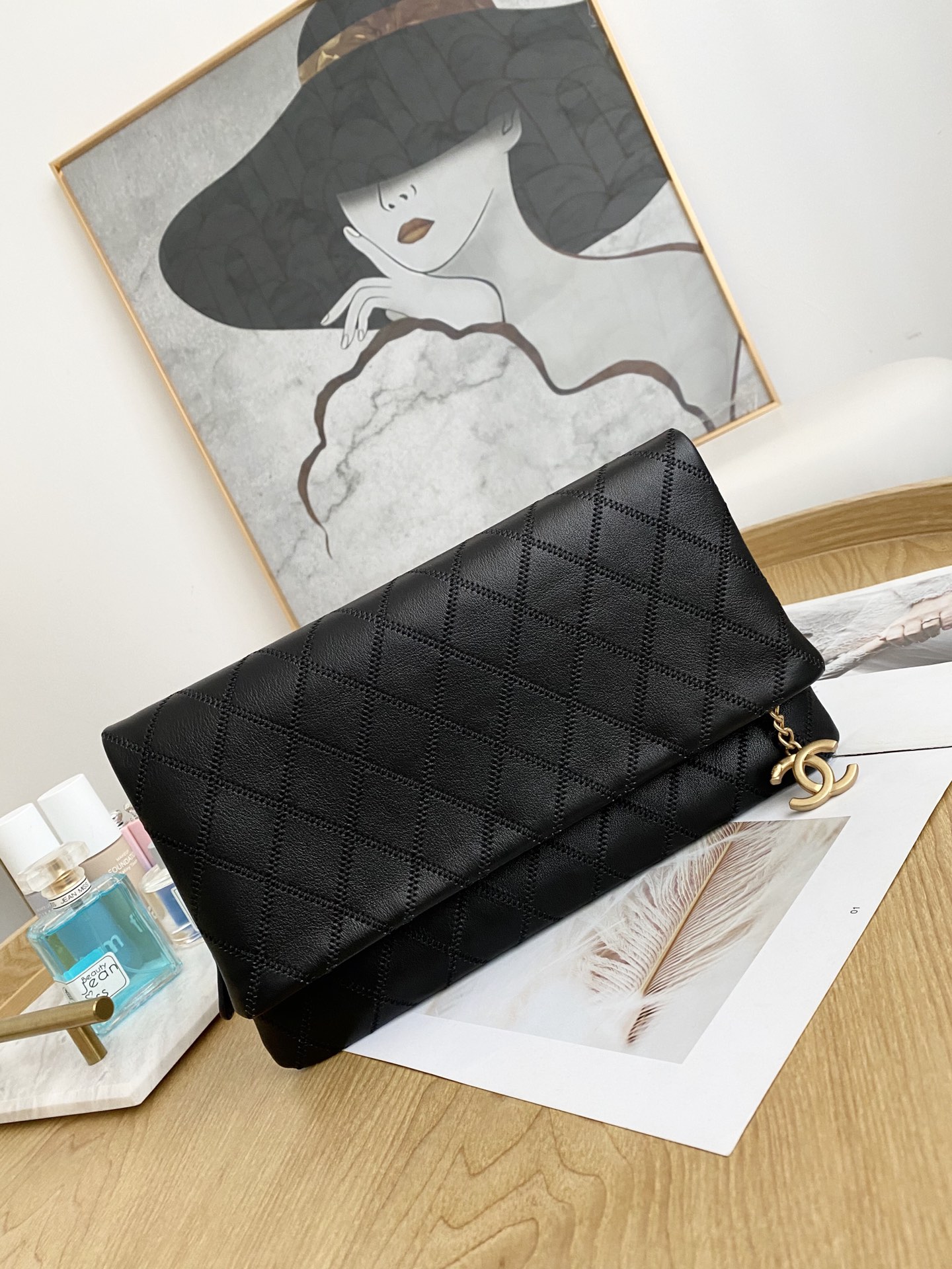 Ch@nel_Pouch-28_16CM