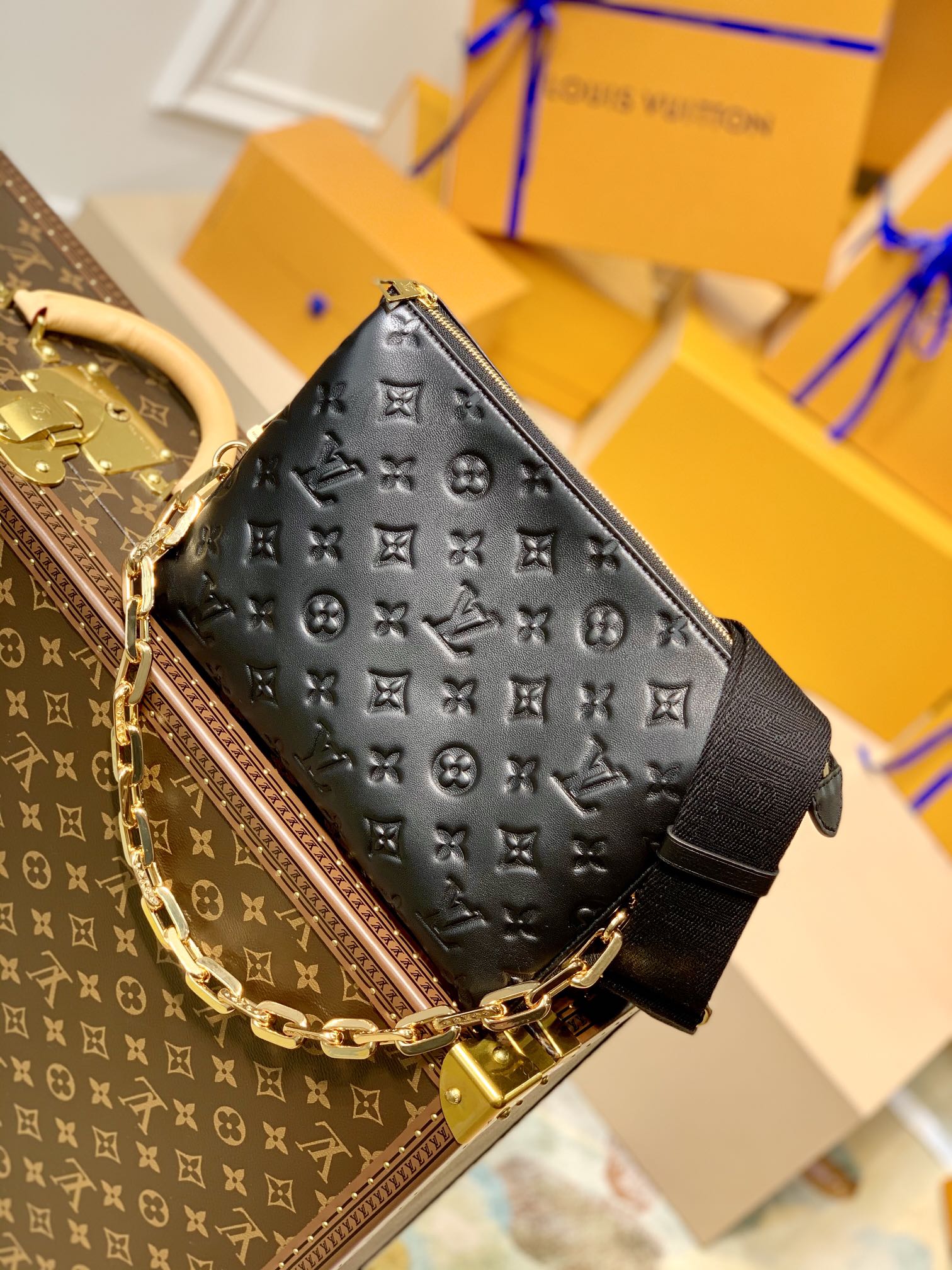 Louis_Vuitton_Coussin_Ha