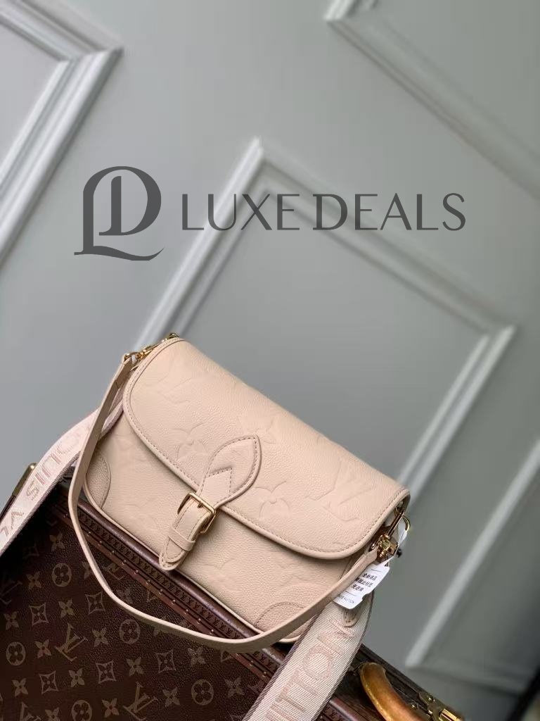 LOUIS_VUITTON_DIANE_M132