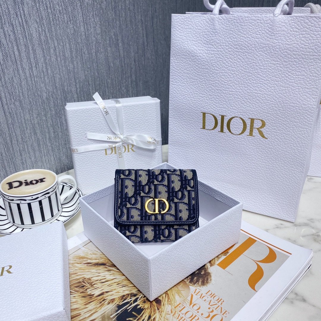 Diro_30_Montaigne_Wallet