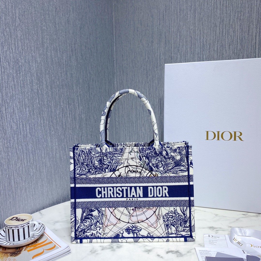 Diro_Small_Book_Tote-36.