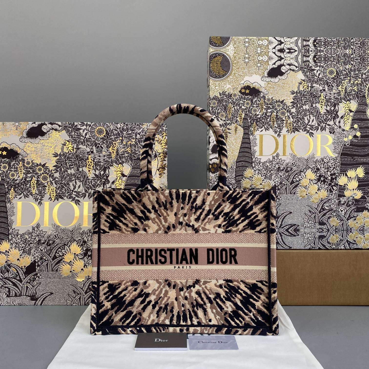 Diro_Small_Book_Tote-36.