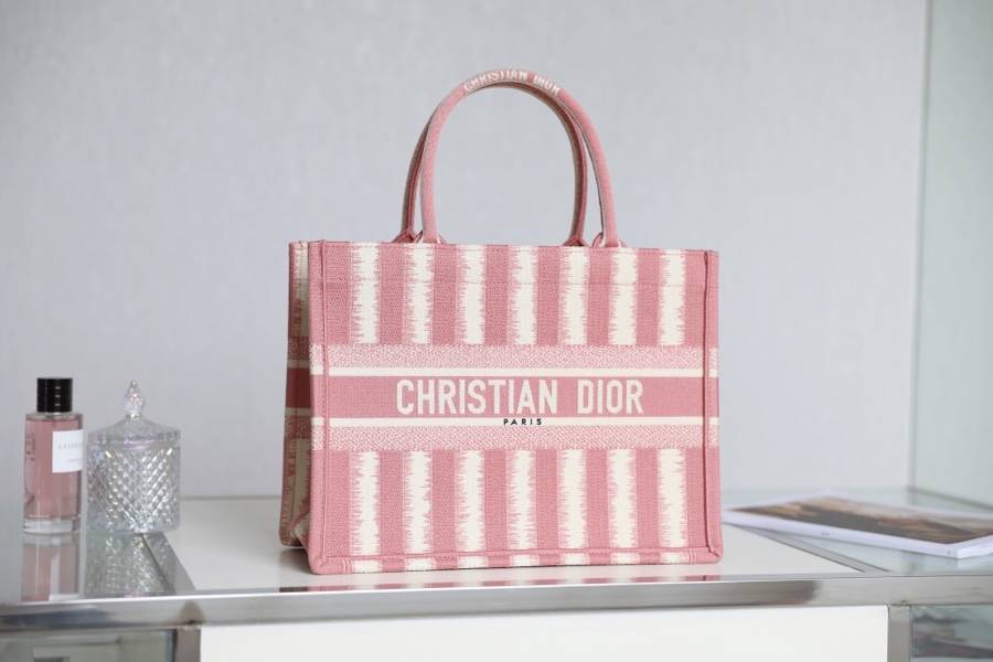 Diro_Small_Book_Tote-36.