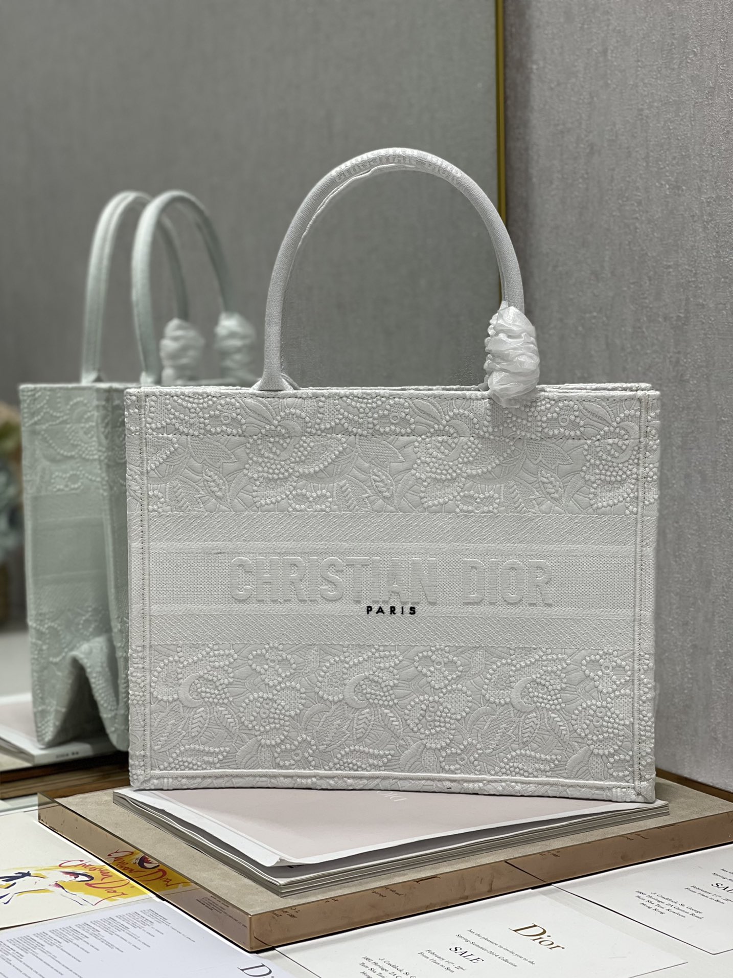 Diro_Small_Book_Tote-36_