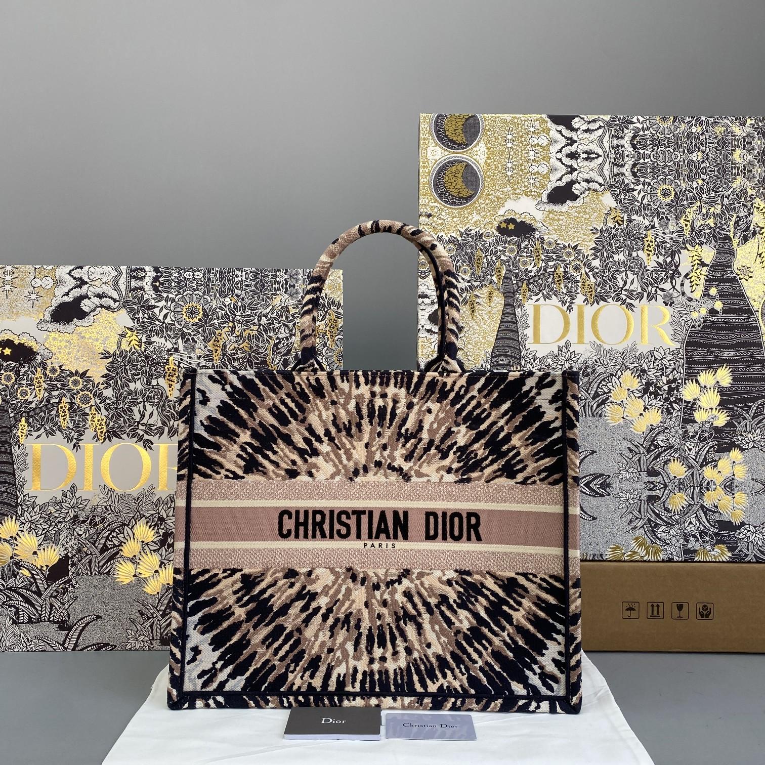 Diro_Book_Tote_Bags-42_3