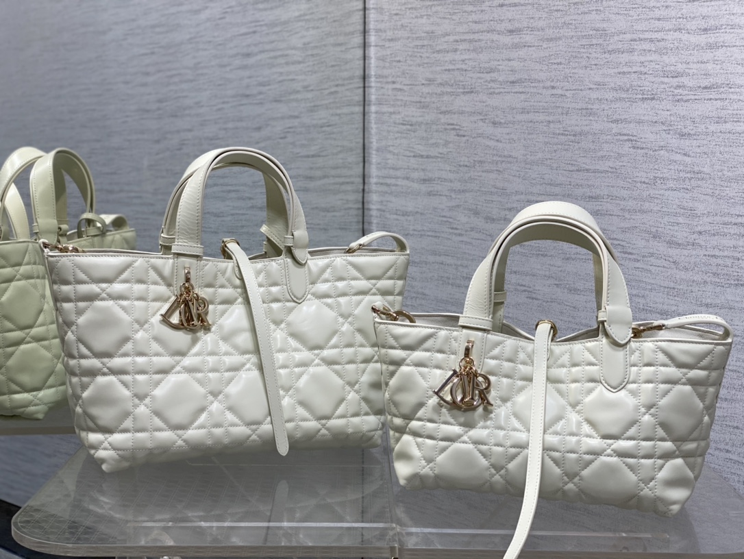 Diro_Toujours_Tote_Bags-