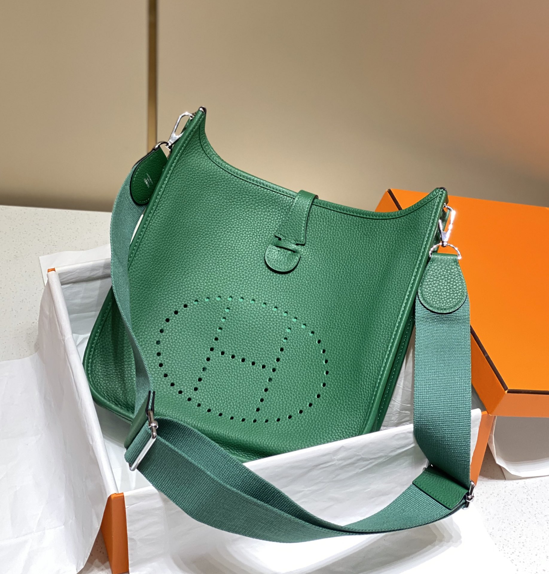 Hermes_Evelyne-29CM