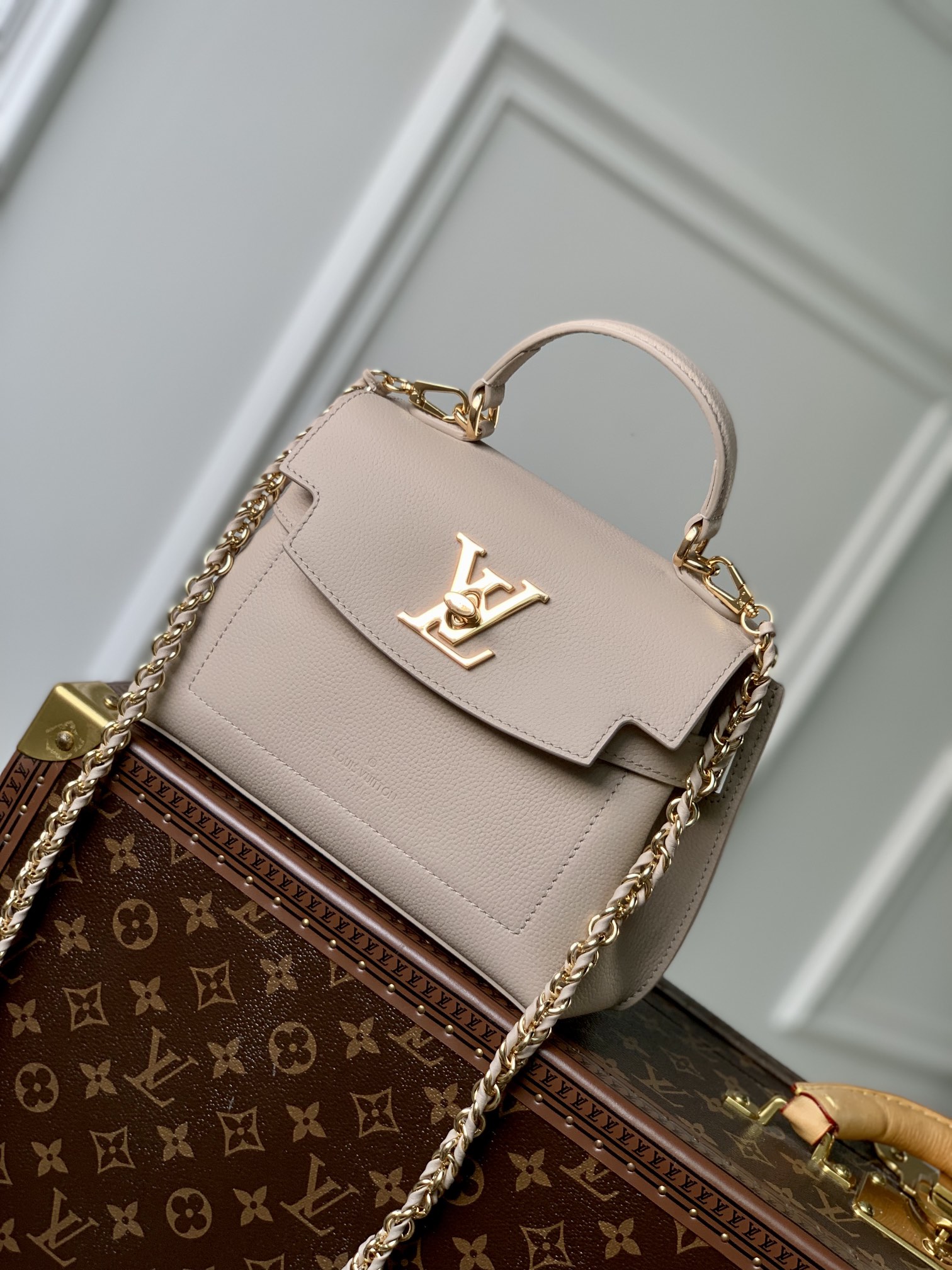 Louis_Vuitton_Lockme_Eve