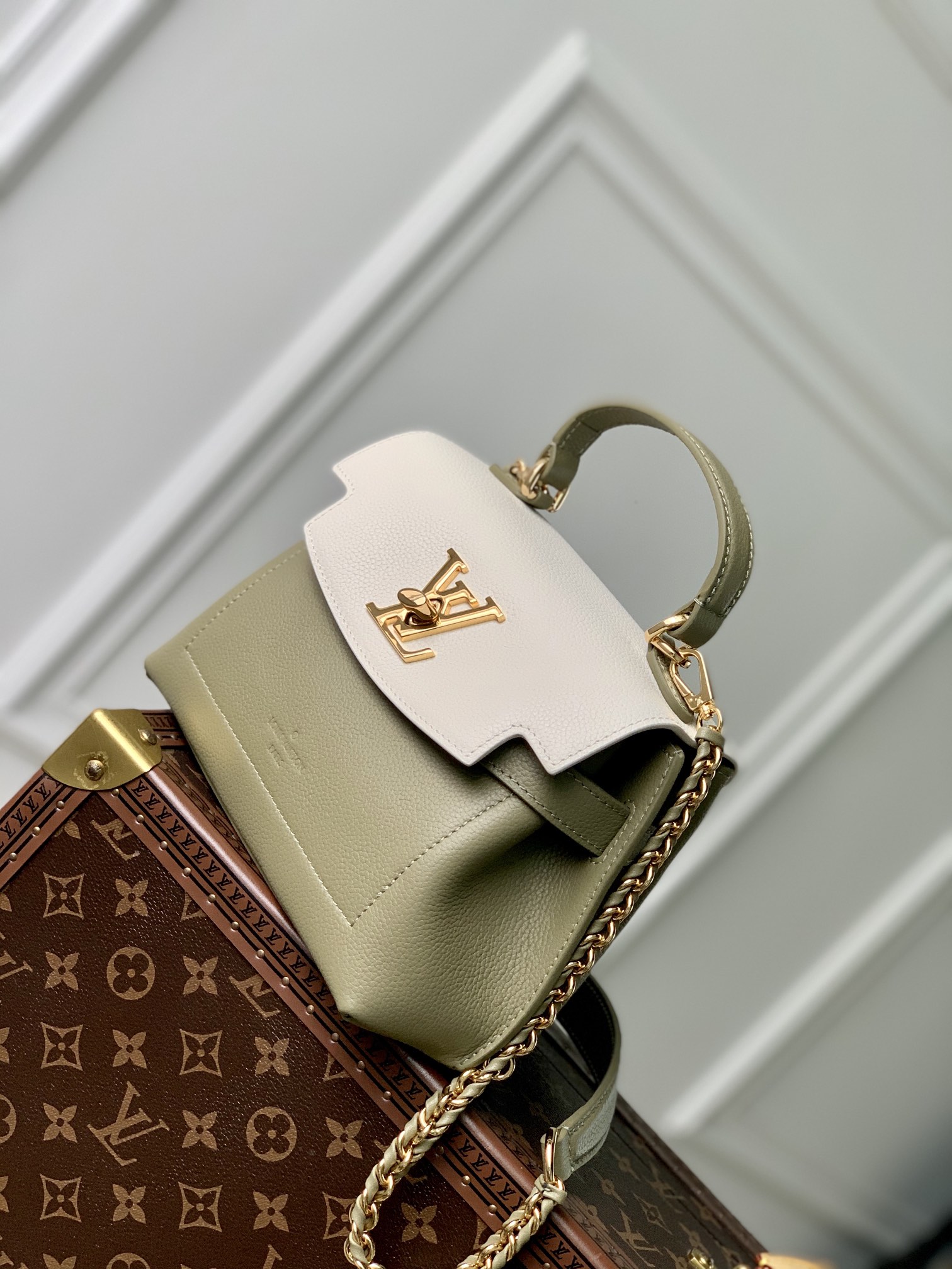 Louis_Vuitton_Lockme_Eve
