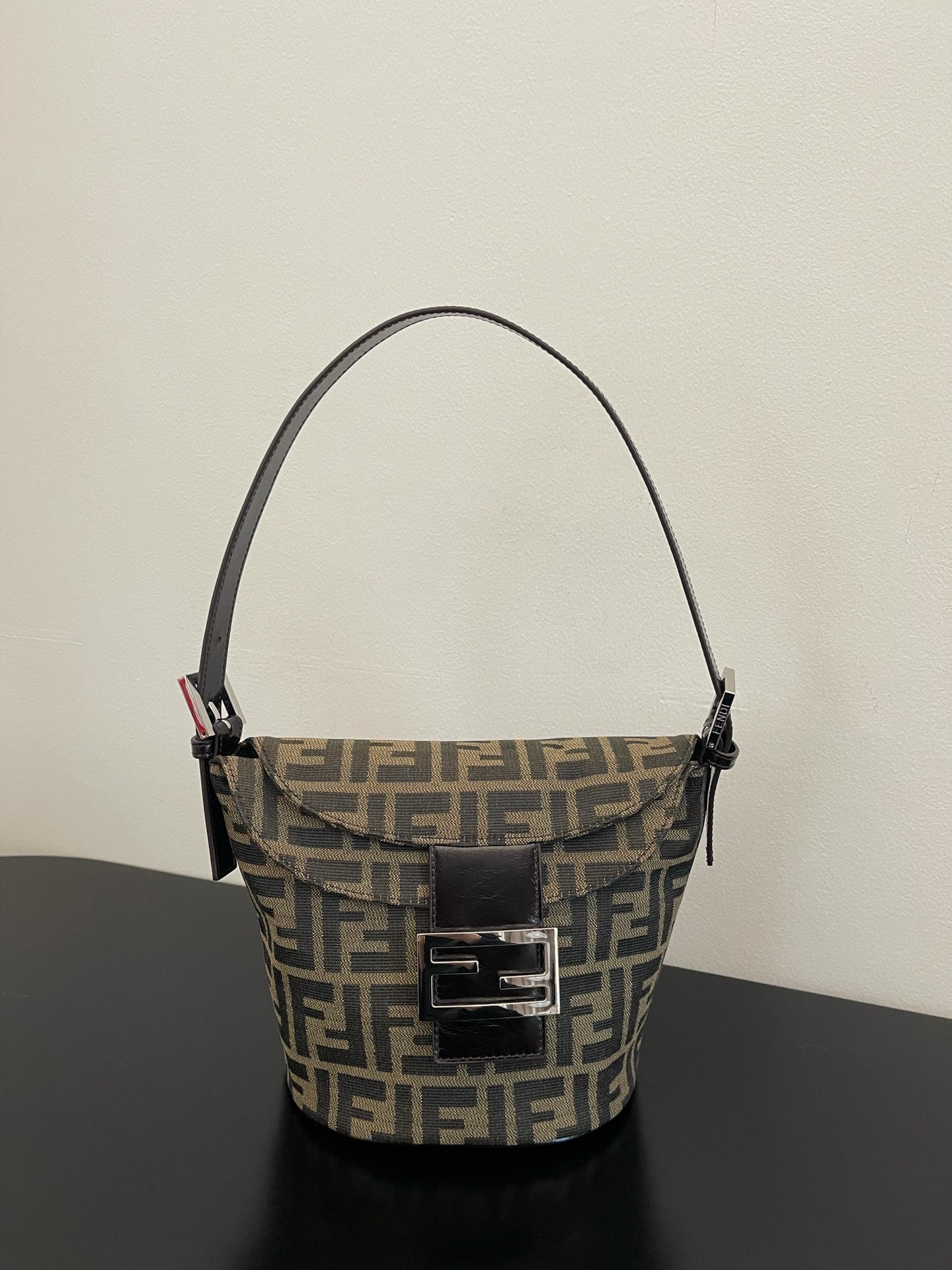 FendI_Small_Bag-14x10x21