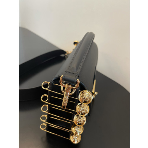 Fandace_Baguette_Bag-28x