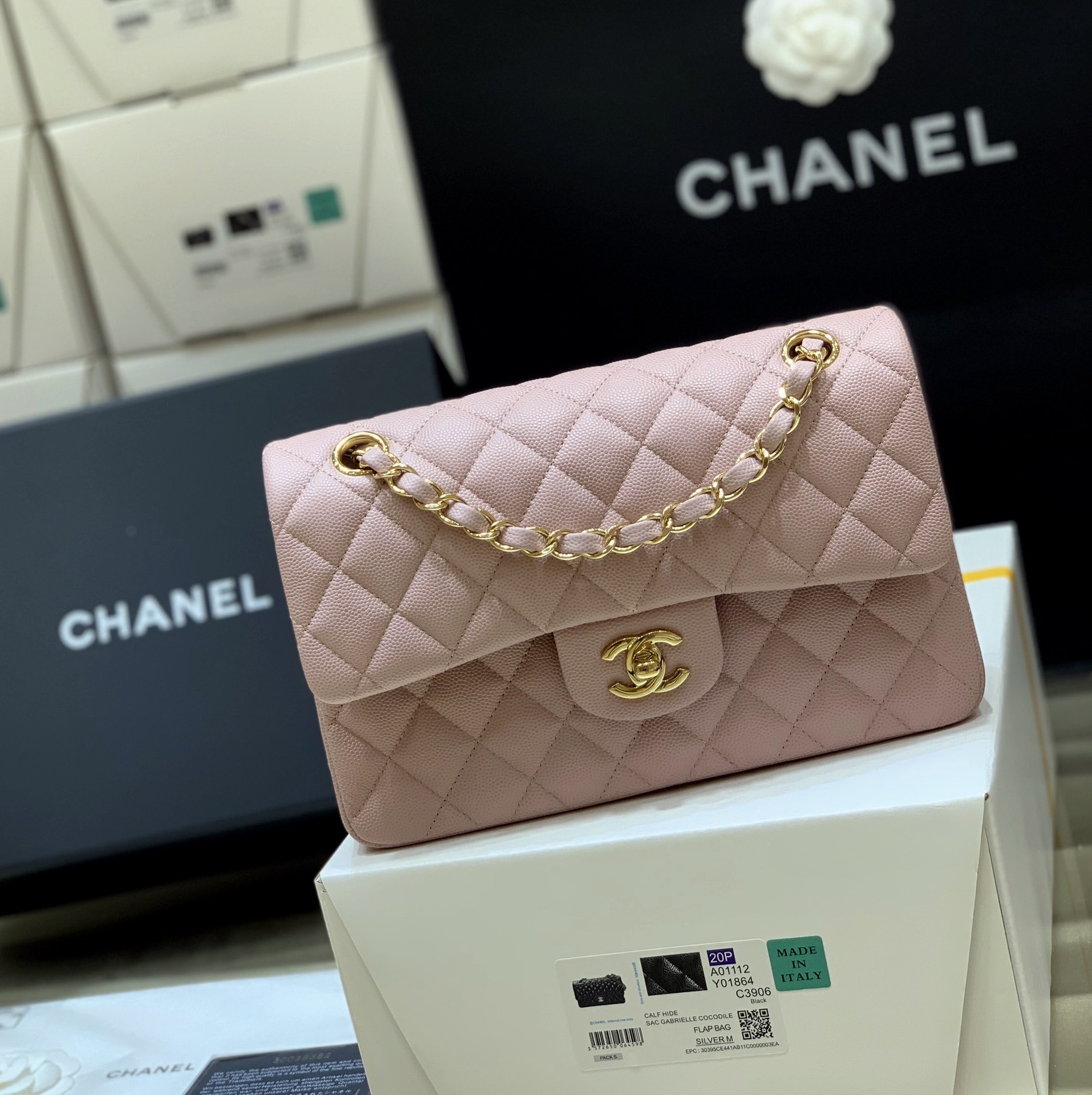 Ch@nel_Flap_Bag-Caviar-2