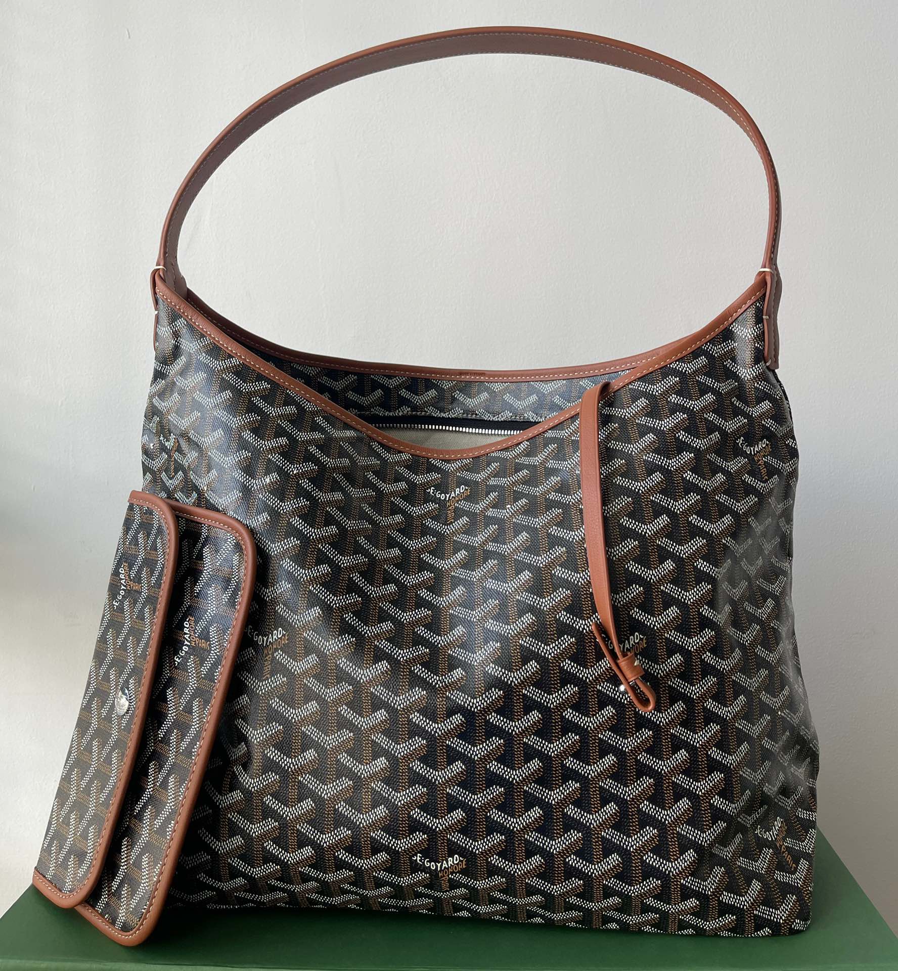 Goyard_Bohème_Hobo-27_15