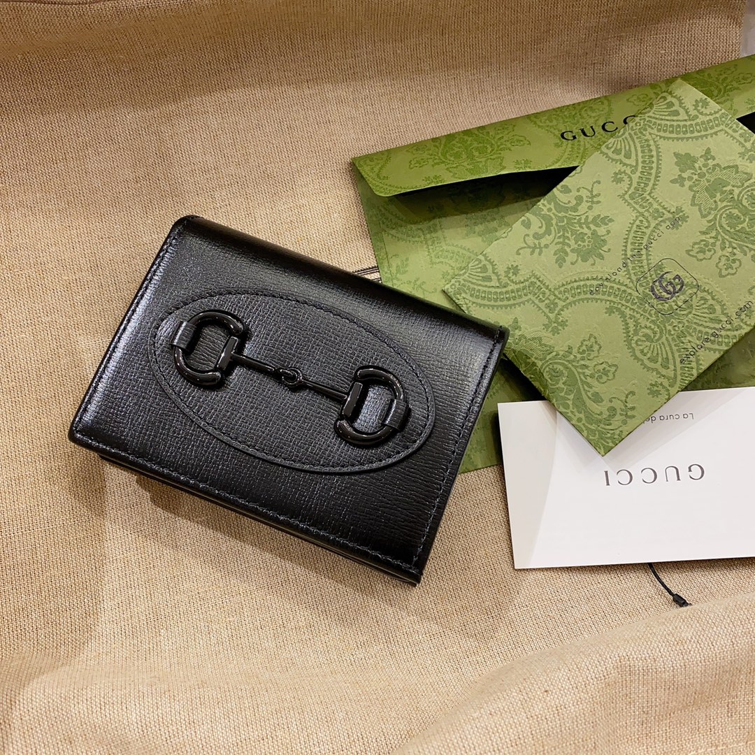 Gucci_1955_Horsebit_Wall