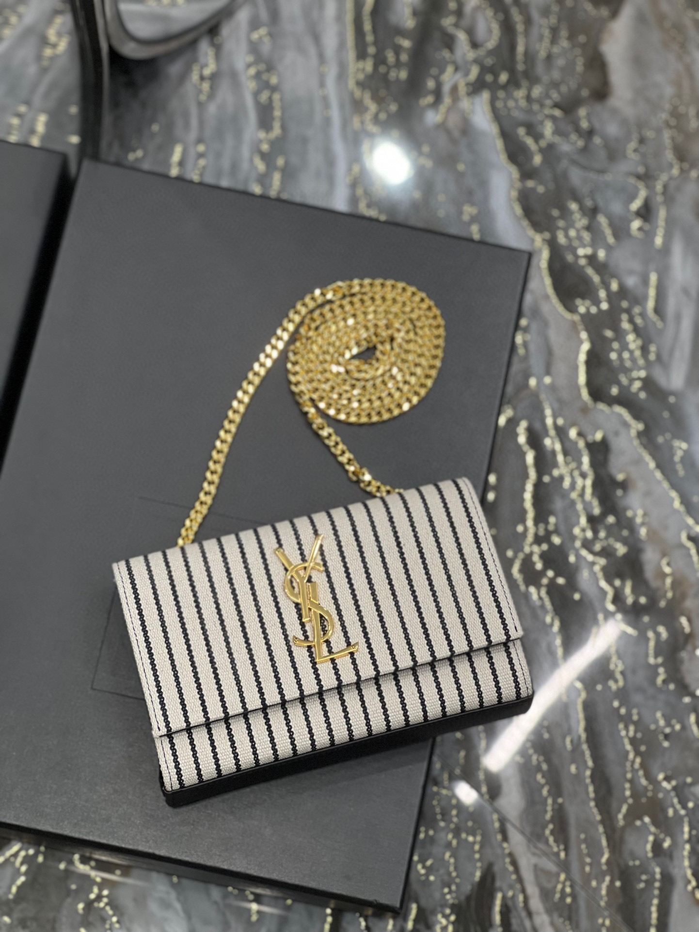 YSL_Kate_Bag-20×13.5×5.5