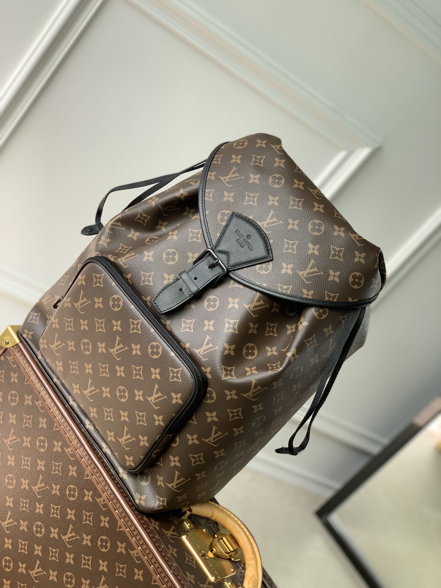 Louis_Vuitton_Montsouris