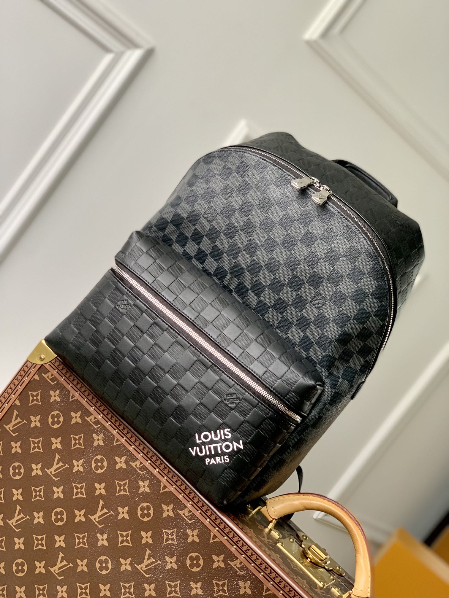 Louis_Vuitton_Discovery_