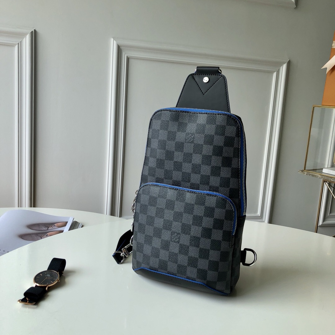 Louis_Vuitton_Damier_Gra