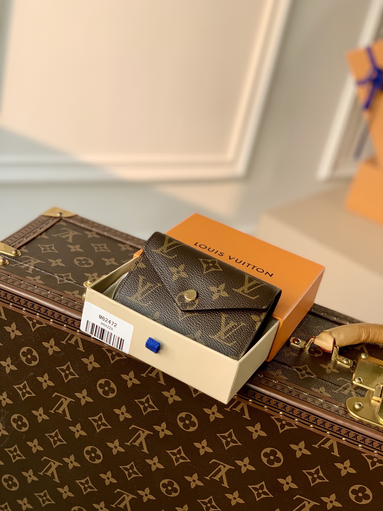 Louis_Vuitton_Victorine_