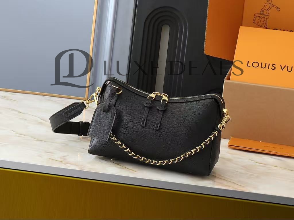 LOUIS_VUITTON_HAND_IT_AL