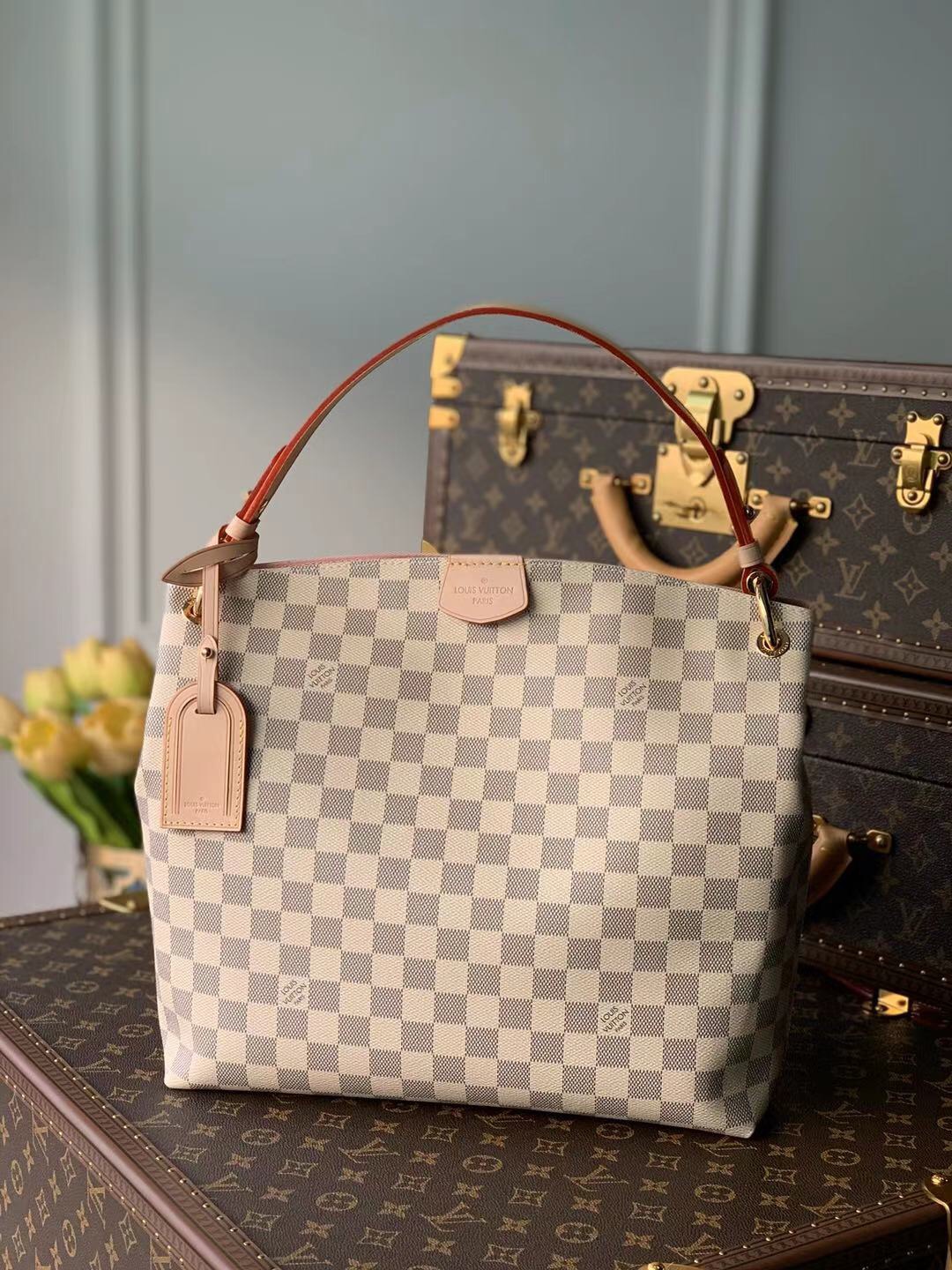 Louis_Vuitton_Graceful_H