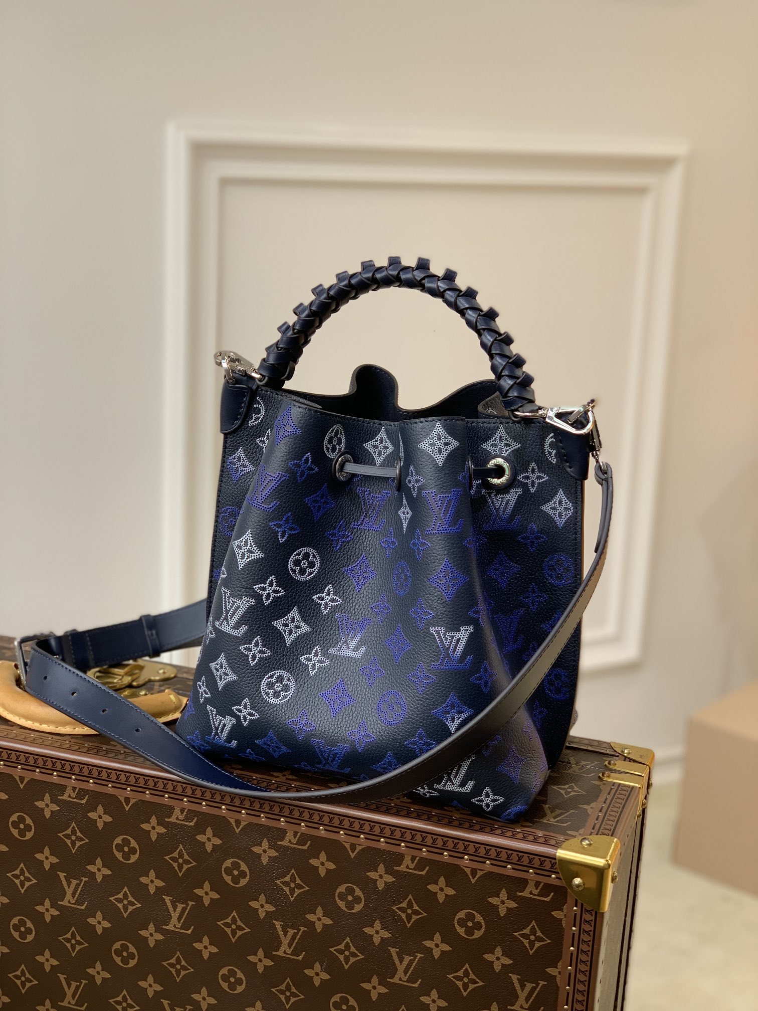 Louis_Vuitton_Muria_Tote