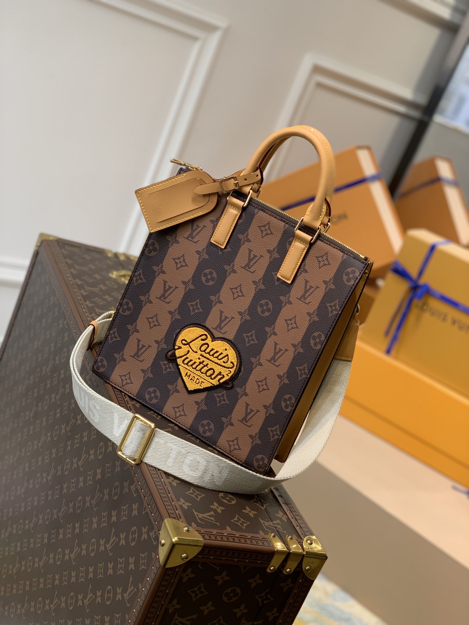 Louis_Vuitton_Sac_Plat-2
