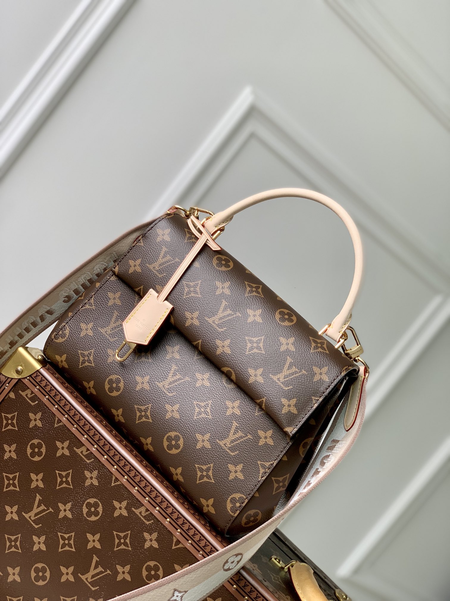 Louis_Vuitton_Cluny_BB_H