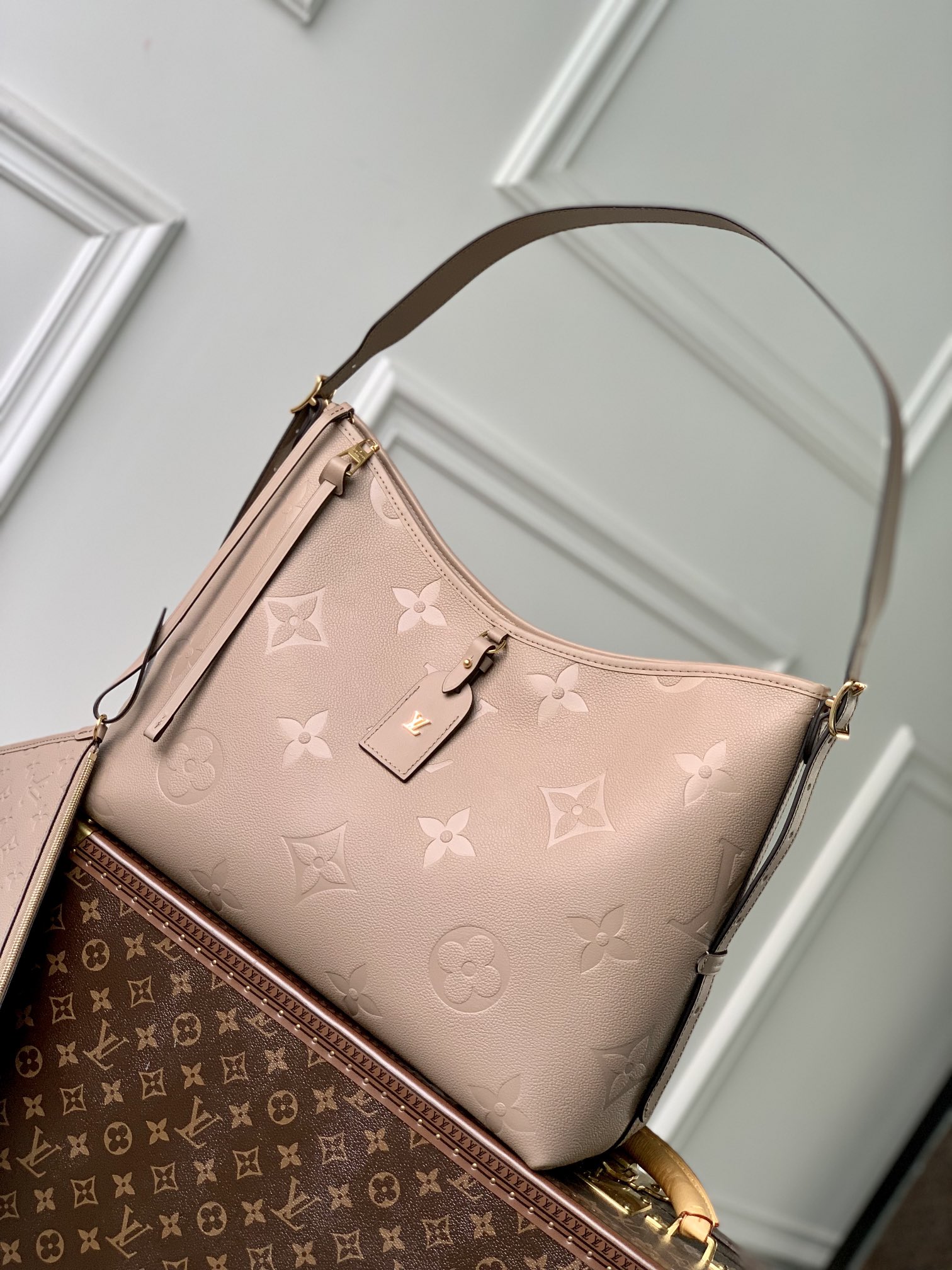 Louis_Vuitton_CarryAll_B