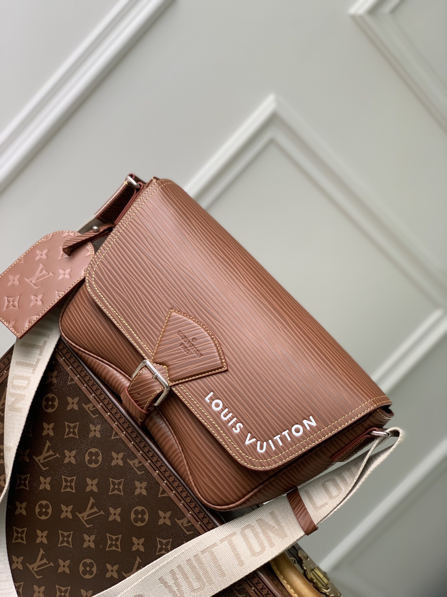 Louis_Vuitton_Montsouris