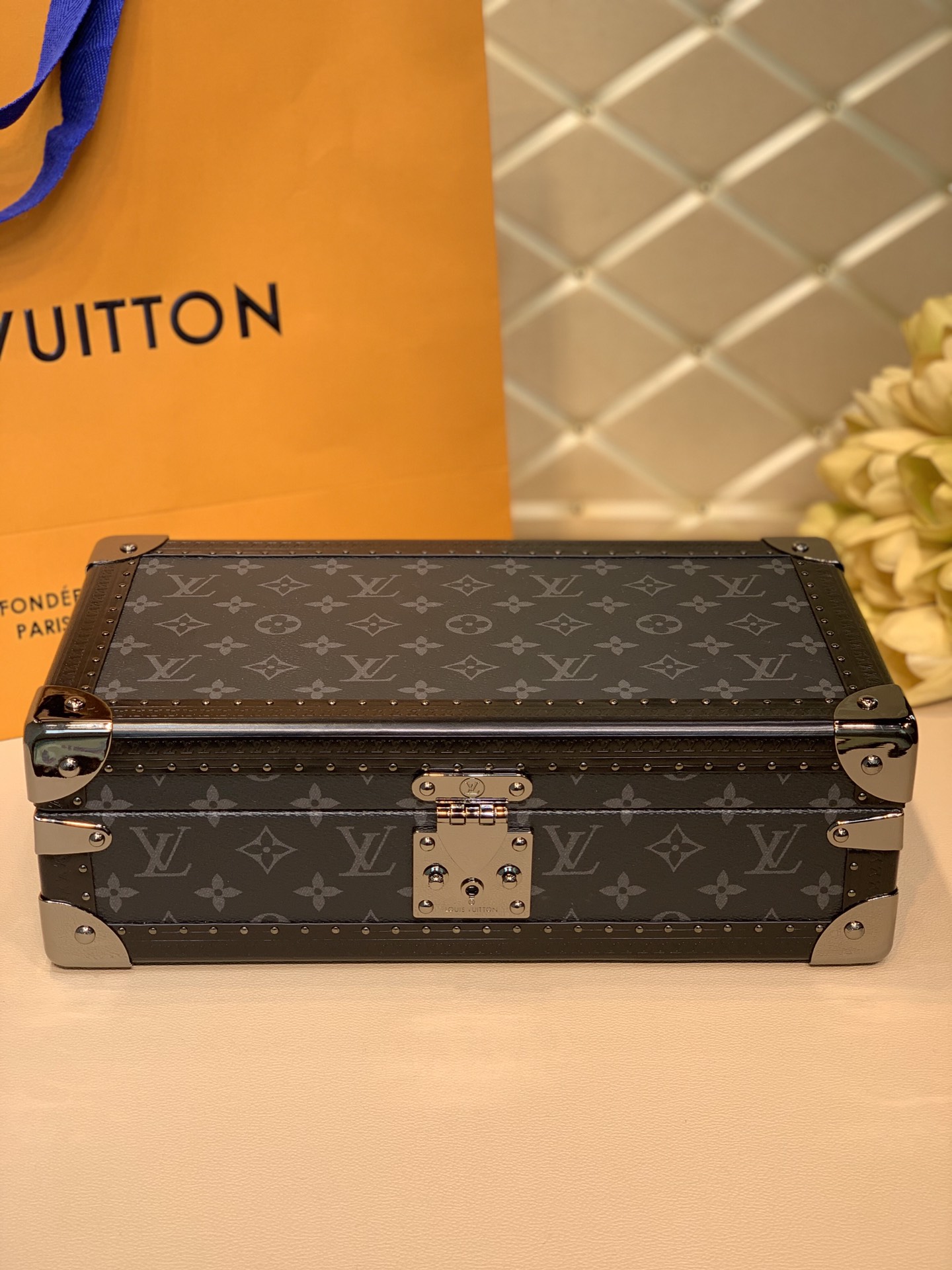 Louis_Vuitton_Cotteville
