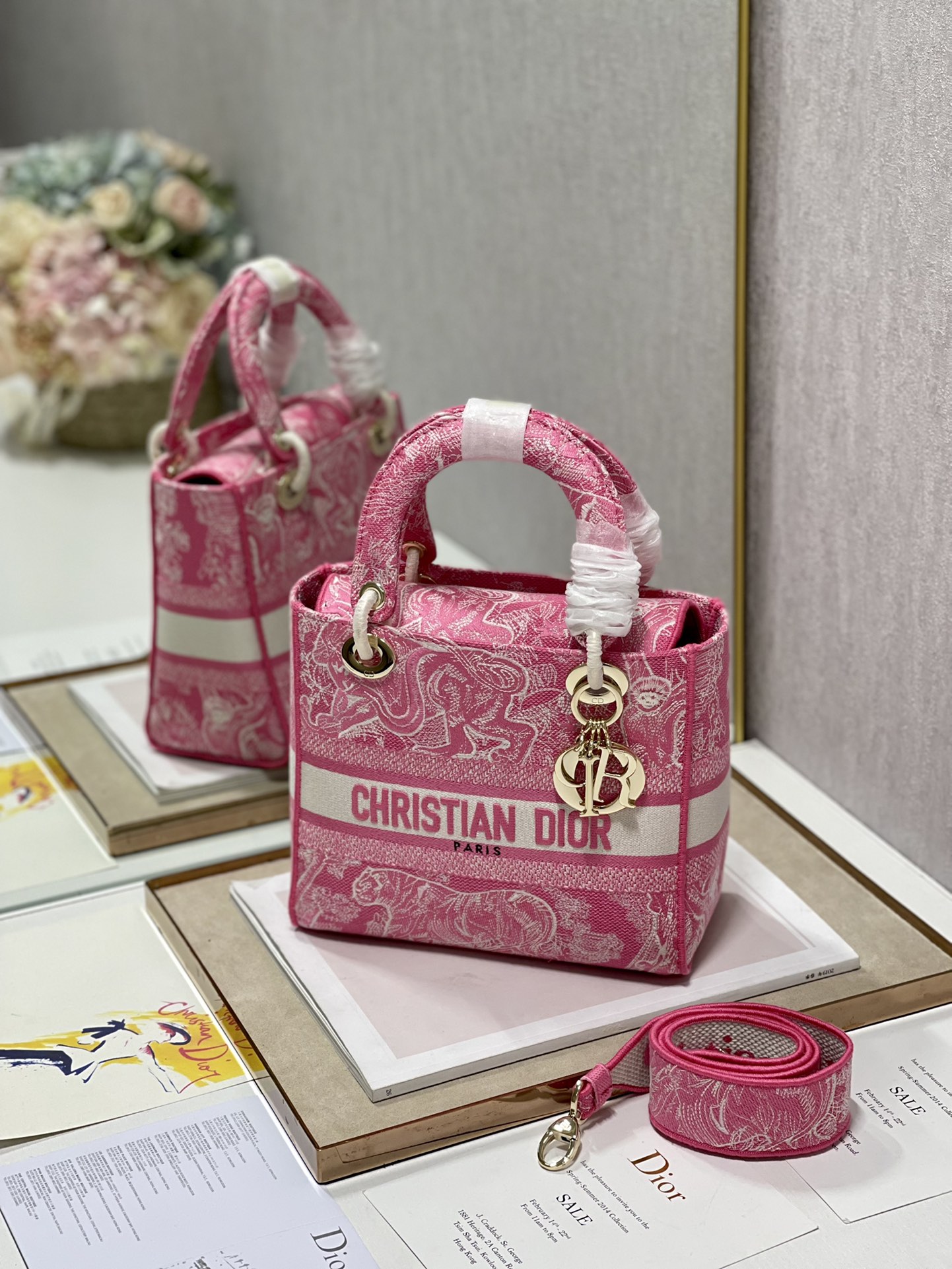 Lady_Diro_Handle_Bag-24C